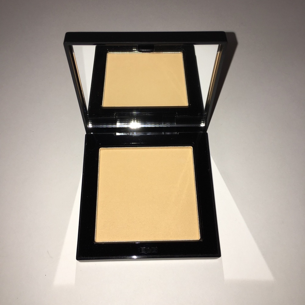 NWT | Velvet Powder Base Four | Pop Beauty